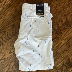 NWT Izod Sailboat & Waves Performance Shorts 32” 9.5 Inseam